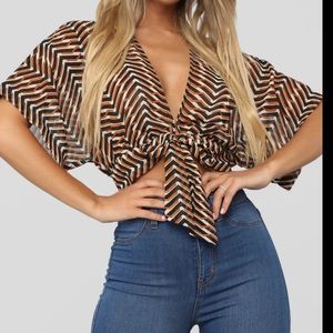 🆕 FN Crop Abstract Print Tie Blouse